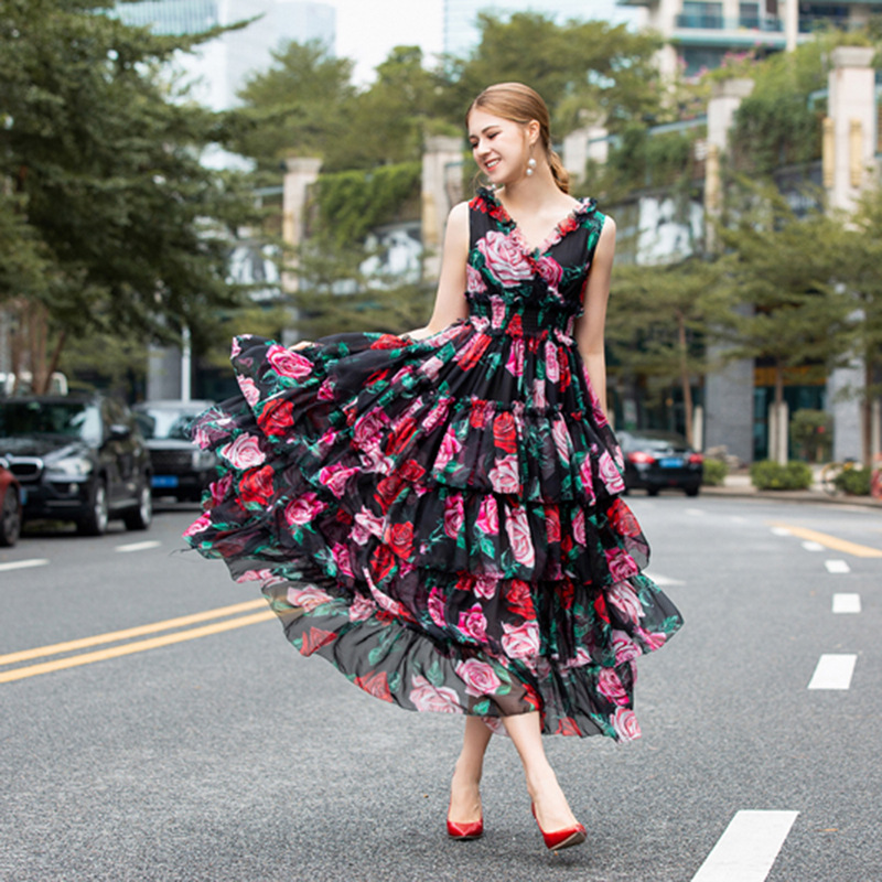 V-NeckLace Elastic Waist Beach Pleated Large Skirt