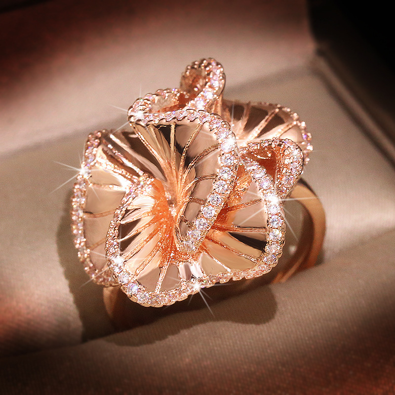 European and American Three-dimensional Camellia Ring With Zircon