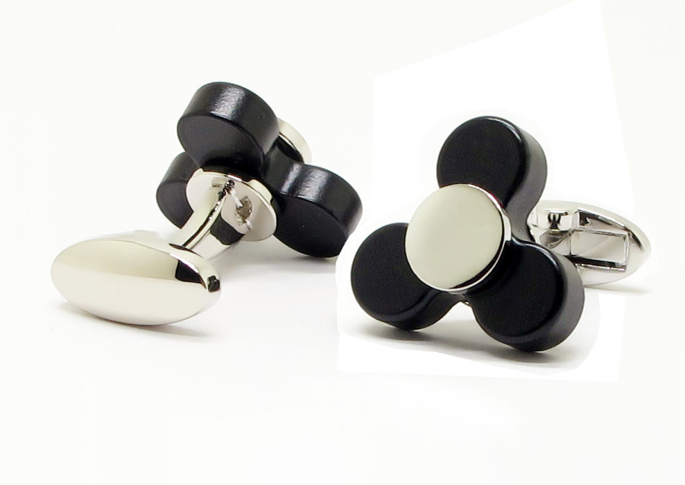 Clover Petals Spinning Cufflinks, picture 4 of 4