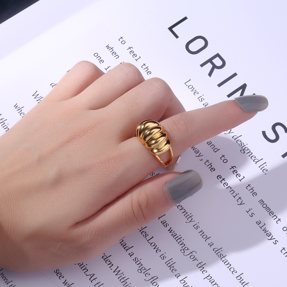 Fashion Geometric Circle Metallic Gold-Plated Ring