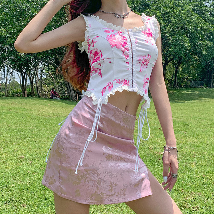 Lace Slim Fit Sleeveless Vest Shirt