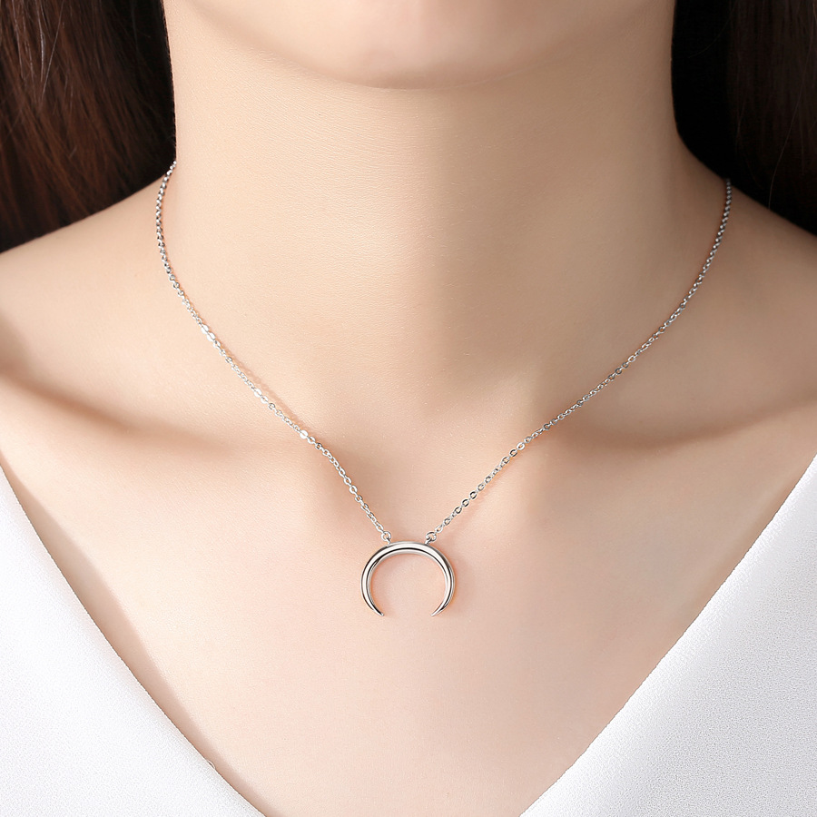 Popular Silver Necklace Moon Clavicle Chain
