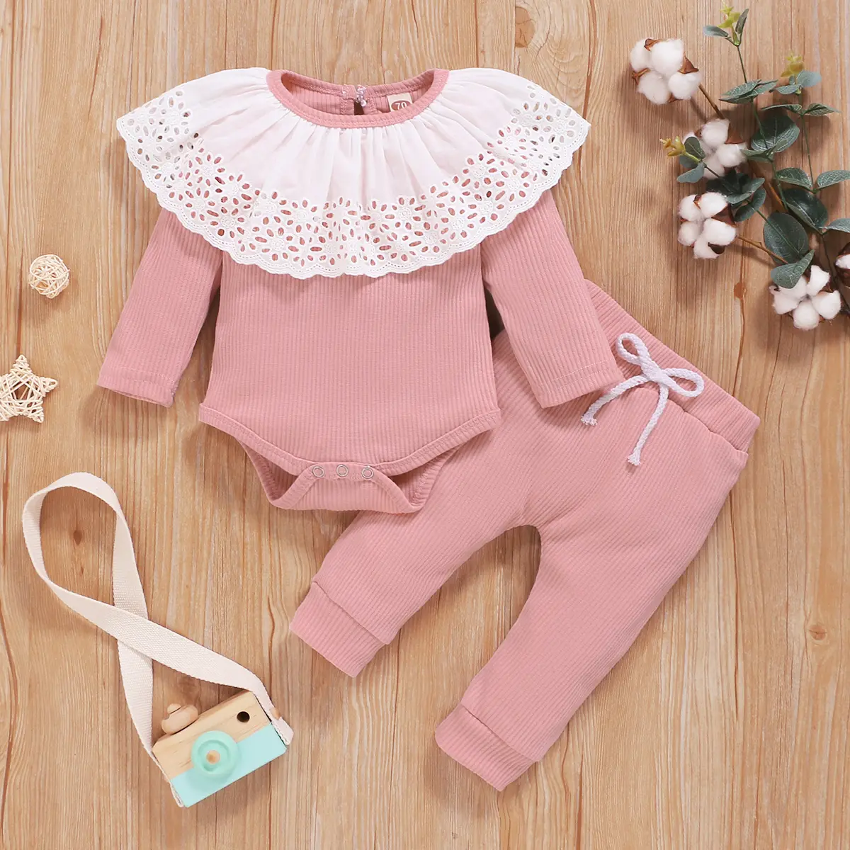 Solid color pit strip romper suit