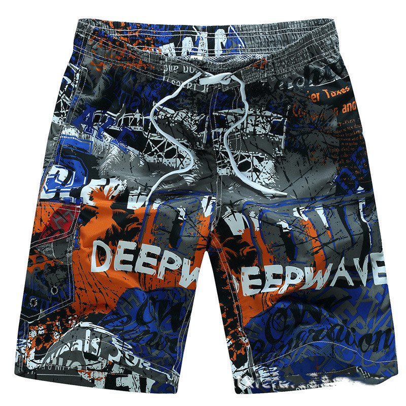 Title 3, Sneldrogende strandshorts met modieuze print. C...