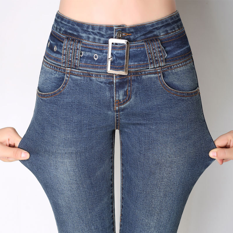 Title 3, Koreaanse casual bootcut jeans met hoge taille ...