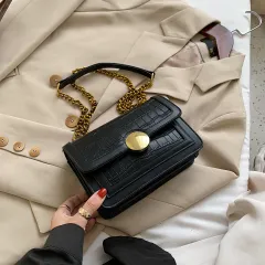 One-Shoulder Messenger Bag Fashion Chain Simple Small Square Bag - Black - View 1