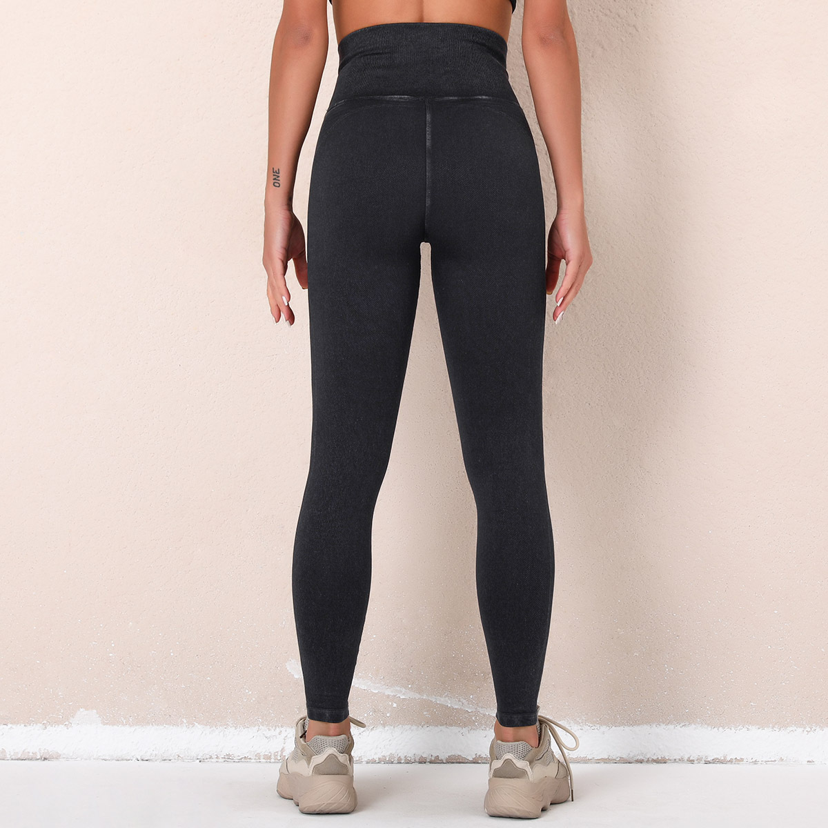 New Style Washed Yoga Pants With Holes And Seamless High-Waisted Sports Cropped Trousers