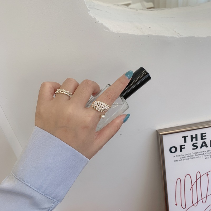 Fashion Personality Shaped Pearl Wings Diamond Ring