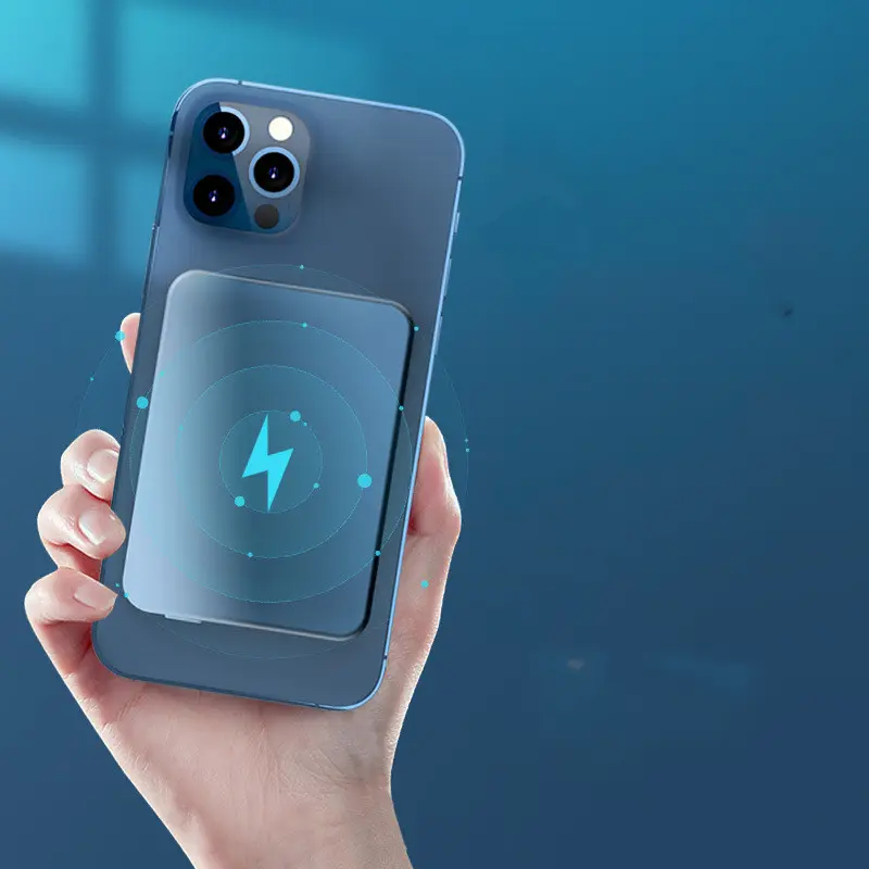 Applicable To12 Wireless Magnetic Charging Power Bank Mobile Supply