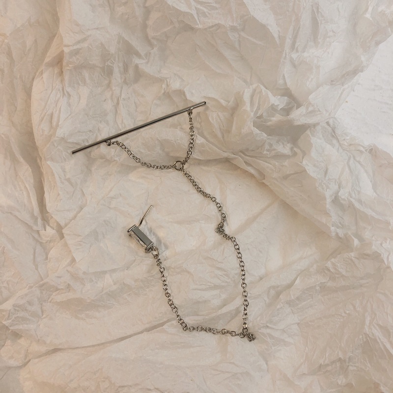 Cold Wind Temperament Niche Zircon One-Piece Earrings