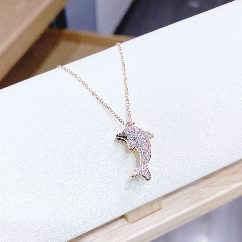 European And American New Style Dolphin Pendant Necklace