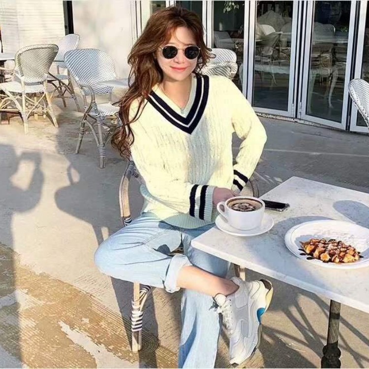 Title 5, V-Neck Contrast Color Casual Twist Knit Sweater...