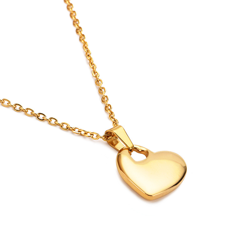 Fashion Small Fresh Heart Shaped Clavicle Chain Pendant