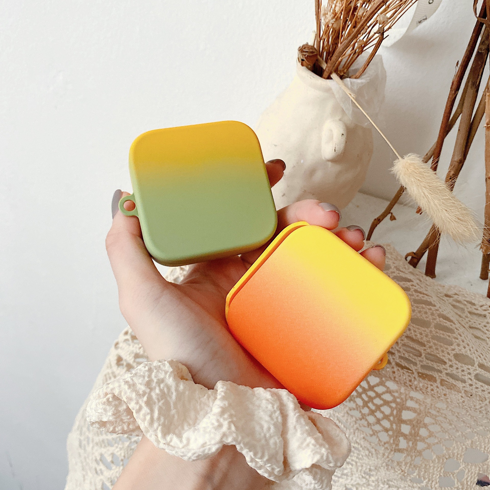 Compatible with Apple, Wireless Bluetooth Headset Case With Anti-Drop Protection Two-Color Hard Shell