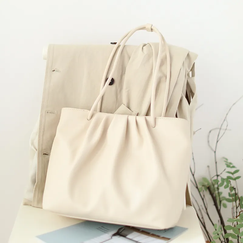 Pleated Cloud Bag Retro Large Capacity One Shoulder Tote Bag - White