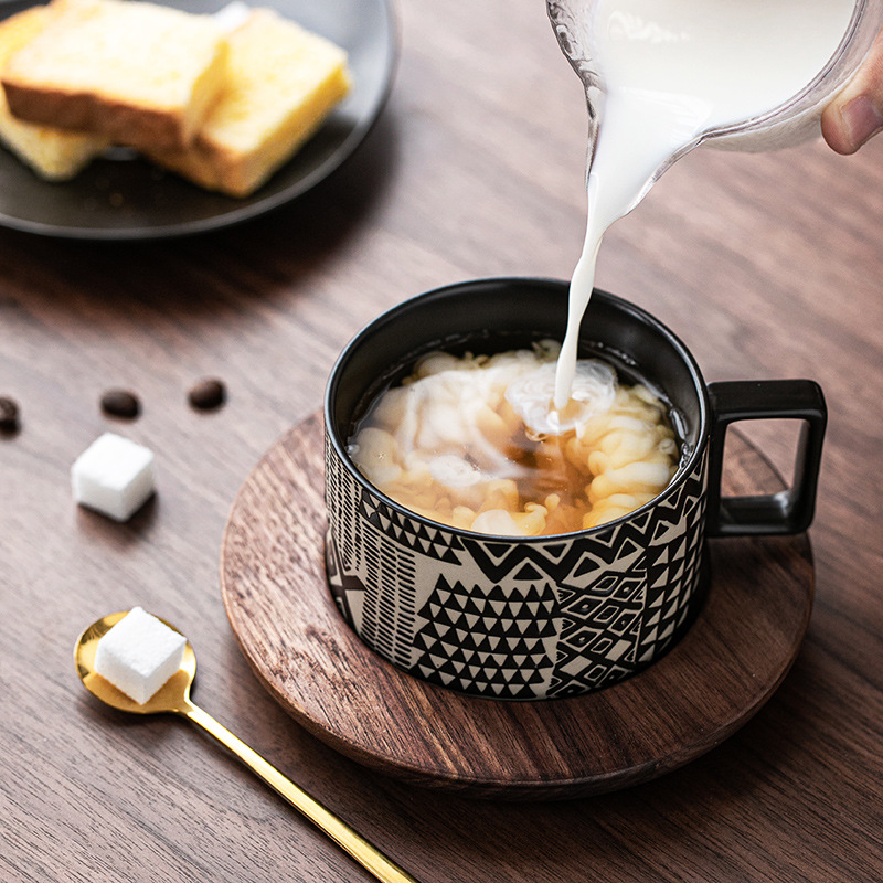 American Retro Coffee Cup And Saucer Set