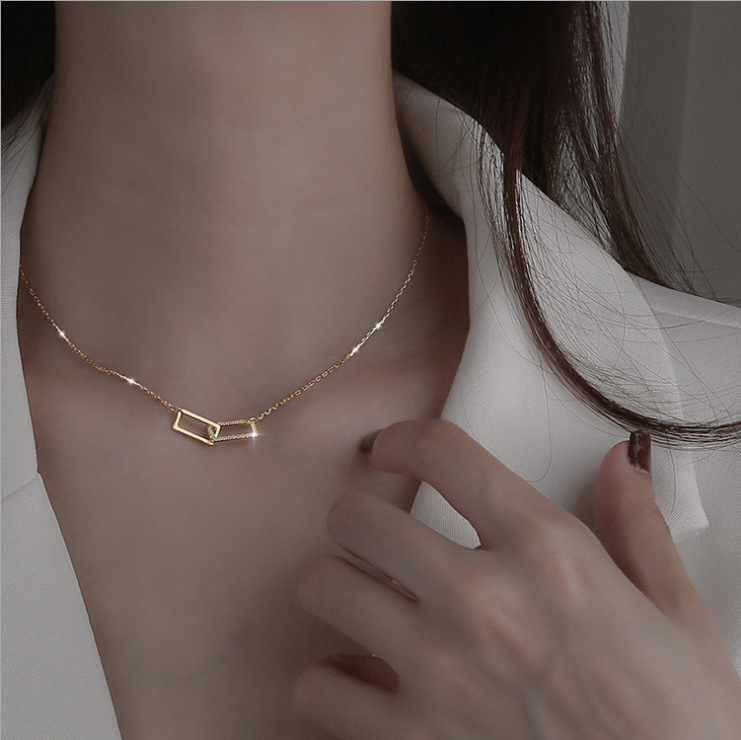 Light Luxury High Sense Necklace Female Clavicle Chain Simple Temperament