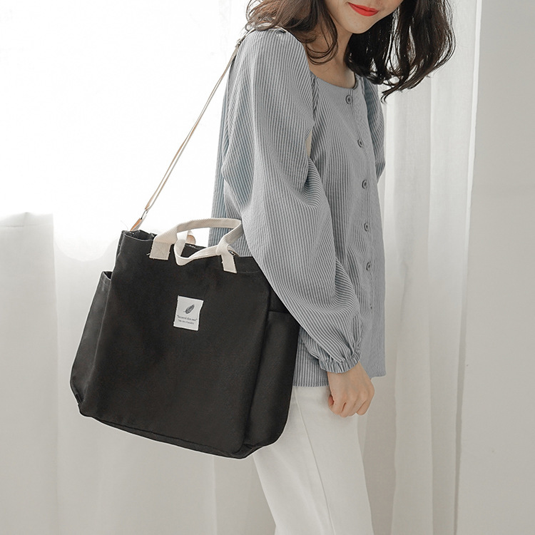 Title 2, Contrasting Color Portable Casual Canvas Messen...