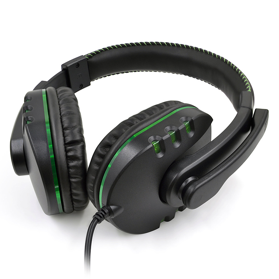 Auricular gamer alámbrico iluminación LED micrófono AMD-06