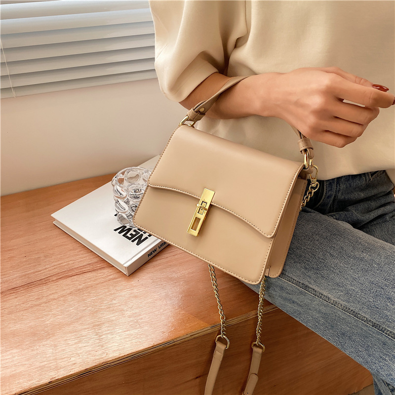 Title 3, Elegante Handtasche mit diagonaler Schulterkett...