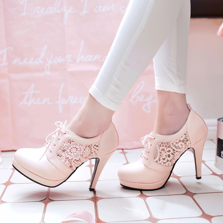 New Lace Hollow Lace High-heeled Shoes