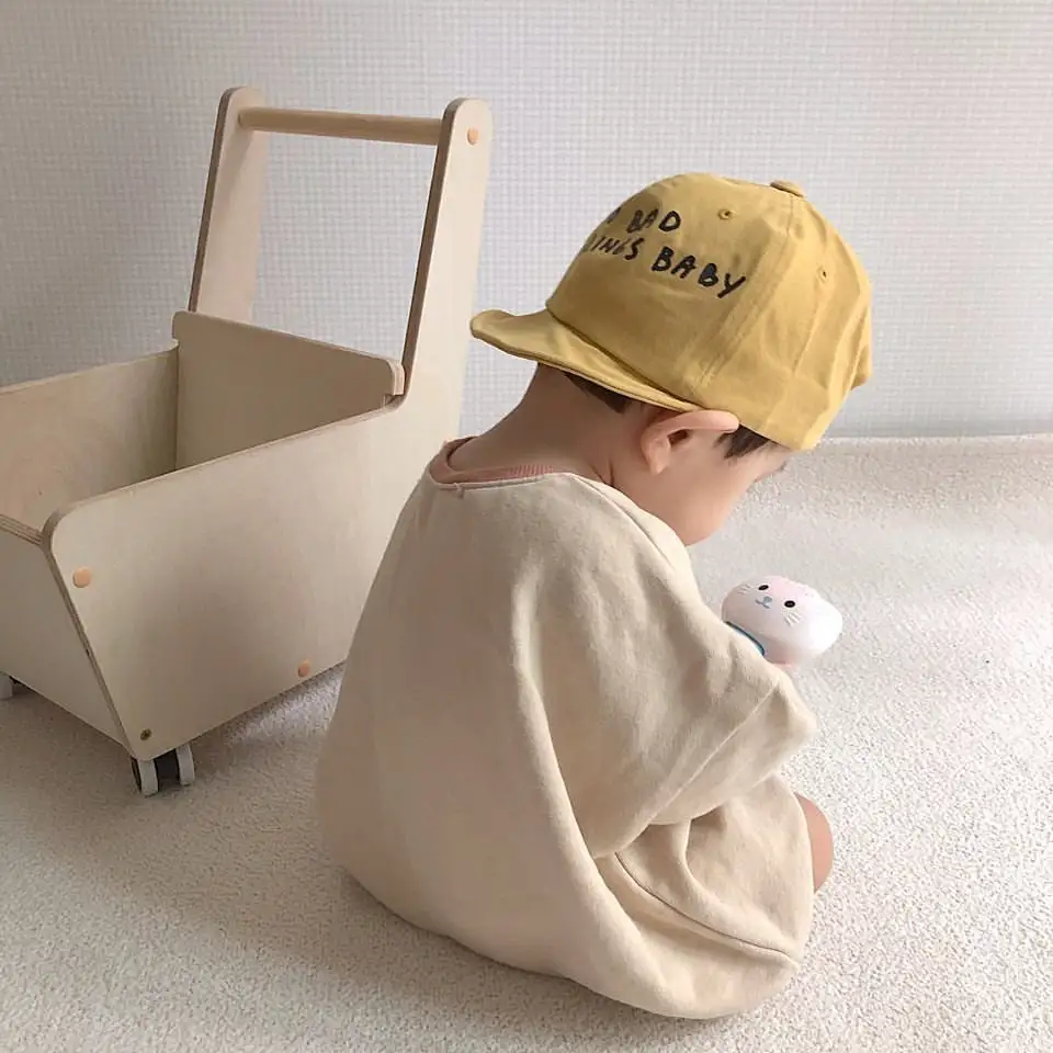 Long-sleeved Smiley Baby Bodysuit