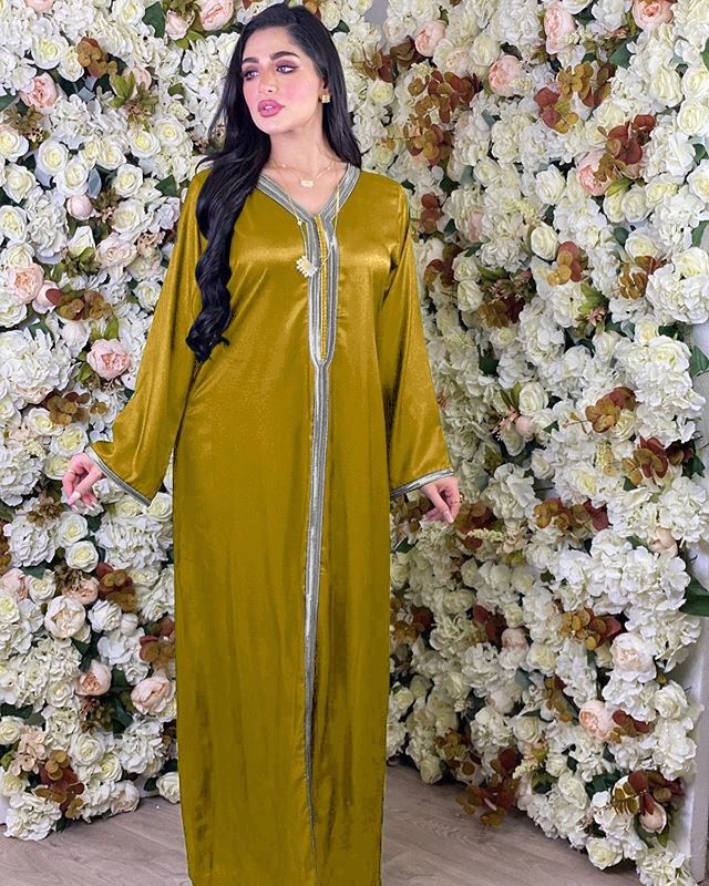 V-neck Long Sleeve Dress With Golden Bow