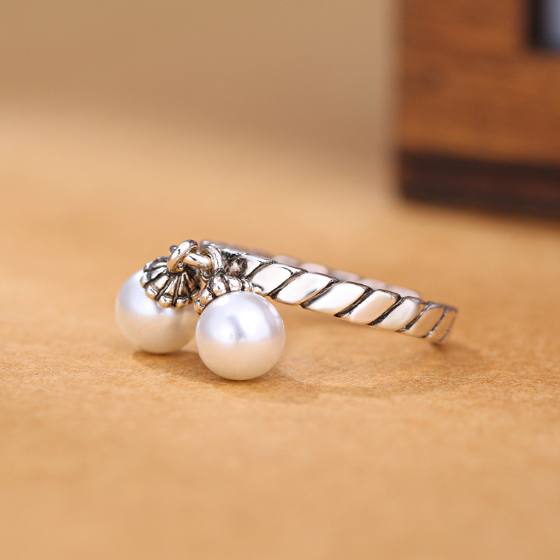 European and American Fashion Simple Ring Retro Pearl Ring