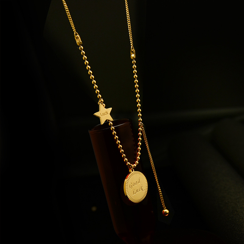 Round Brand Pendant Necklace With Female Collarbone Chain