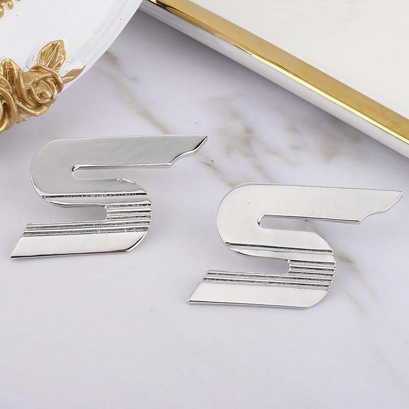 Personality Simple And Cold Style Metal Earrings Women