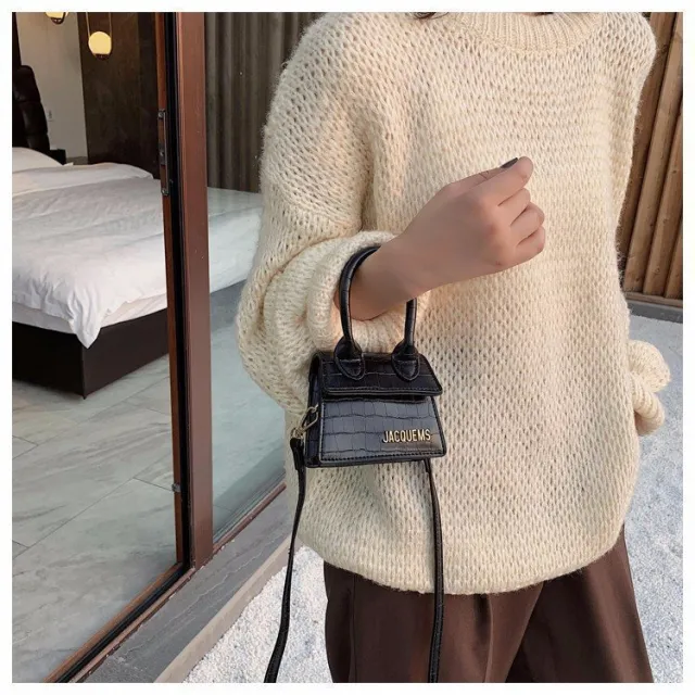 Vintage Handbag French Niche Bag Single Shoulder Messenger Small Square Bag Black - Shop at LoveMi