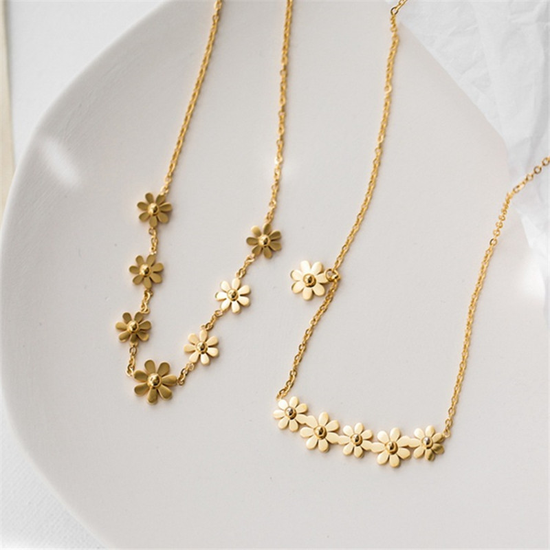 Small Design Sense Sunflower Small Daisy Necklace Female Clavicle Chain