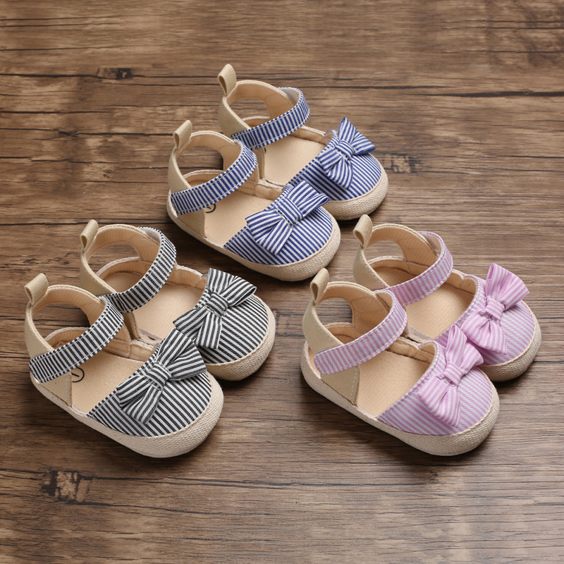 Kinderschuhe (10) – weitere Ansicht