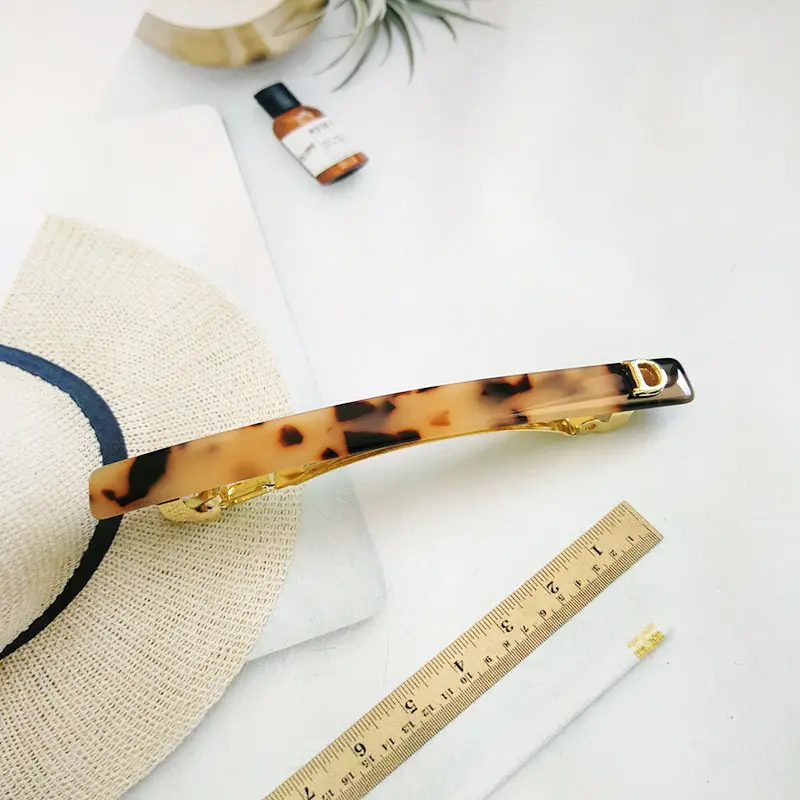 Dai Nuo Korean Version Of Acetic Acid, High-End Women's Hair Accessories, Creative And Simple Two-Color Fine Hair Clip, Spring Clip, Horizontal Clip