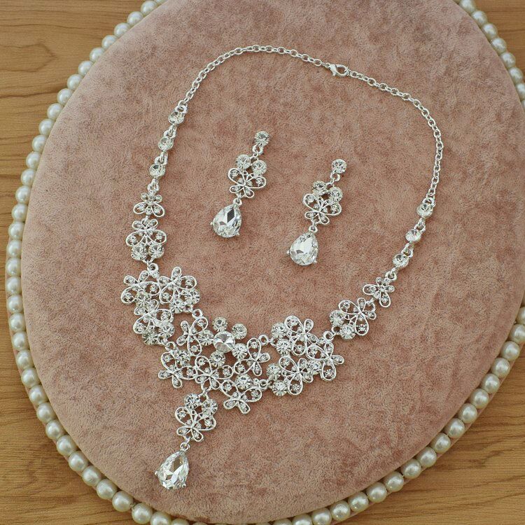 Three-piece Butterfly Drop Necklace — foto 2
