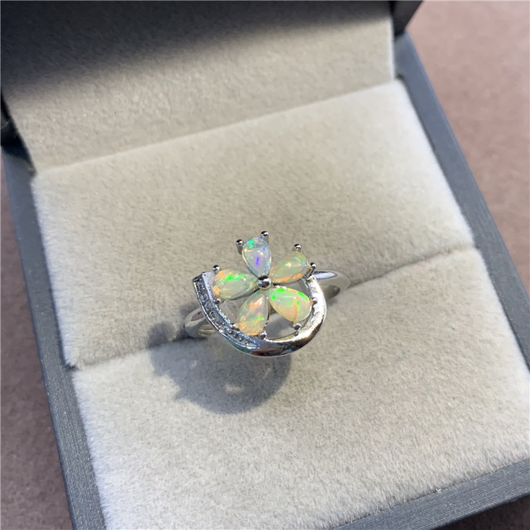 Five-Petal Small Flower Ring Silver-Plated Copper-Nickel Ring With Five Grains