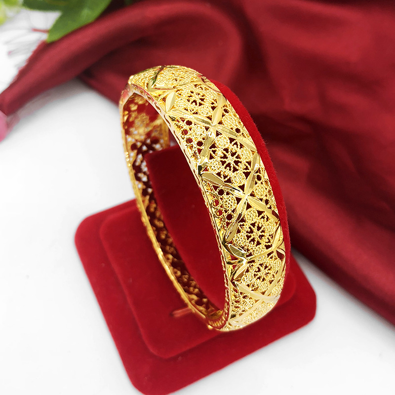 Gold Plated Hollow Bracelet Female Retro Buckle Car Flower Bracelet