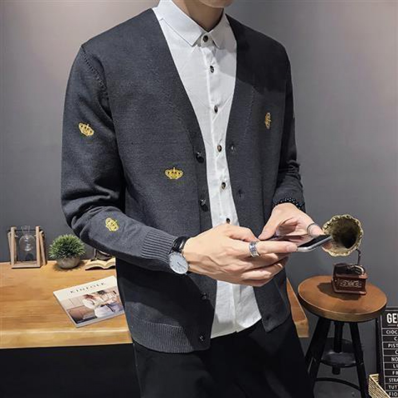 New Autumn Knit Cardigan Trend For Outer Wear