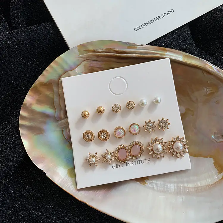 Hong Kong Style Retro Pearl Earrings Women's Suit