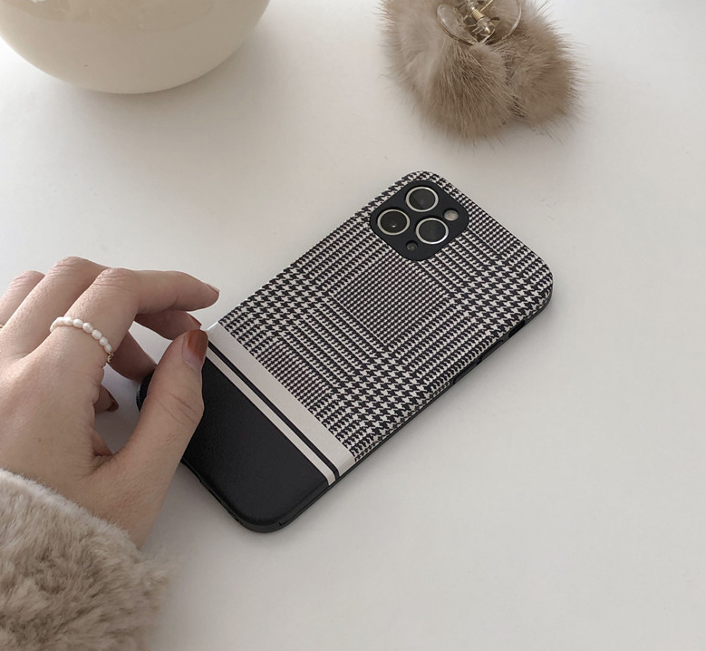 Compatible with Apple, Black houndstooth iPhone 11 phone case - Image 3