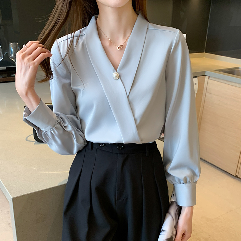 Spring New Style Good Texture Temperament Pearl Decoration Korean Silk Satin V-Neck Chiffon Shirt Shirt