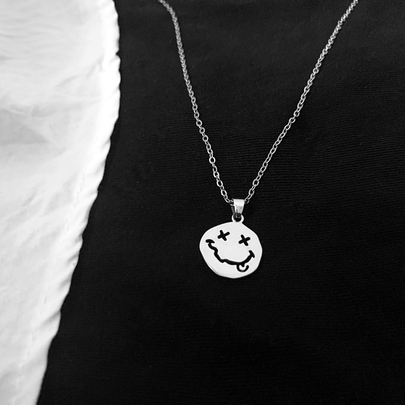 Smiley Face Necklace Female Ins Simple Niche Design Sense Short Clavicle Chain Necklace Female Korean Version Of Simple Student Jewelry