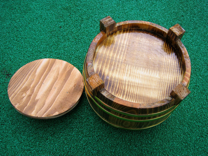 Wooden barrel rice