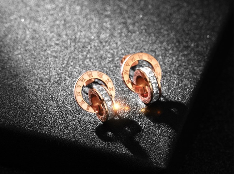 Titanium Steel Plated 18k Rose Gold Roman Double Ring Necklace For Women