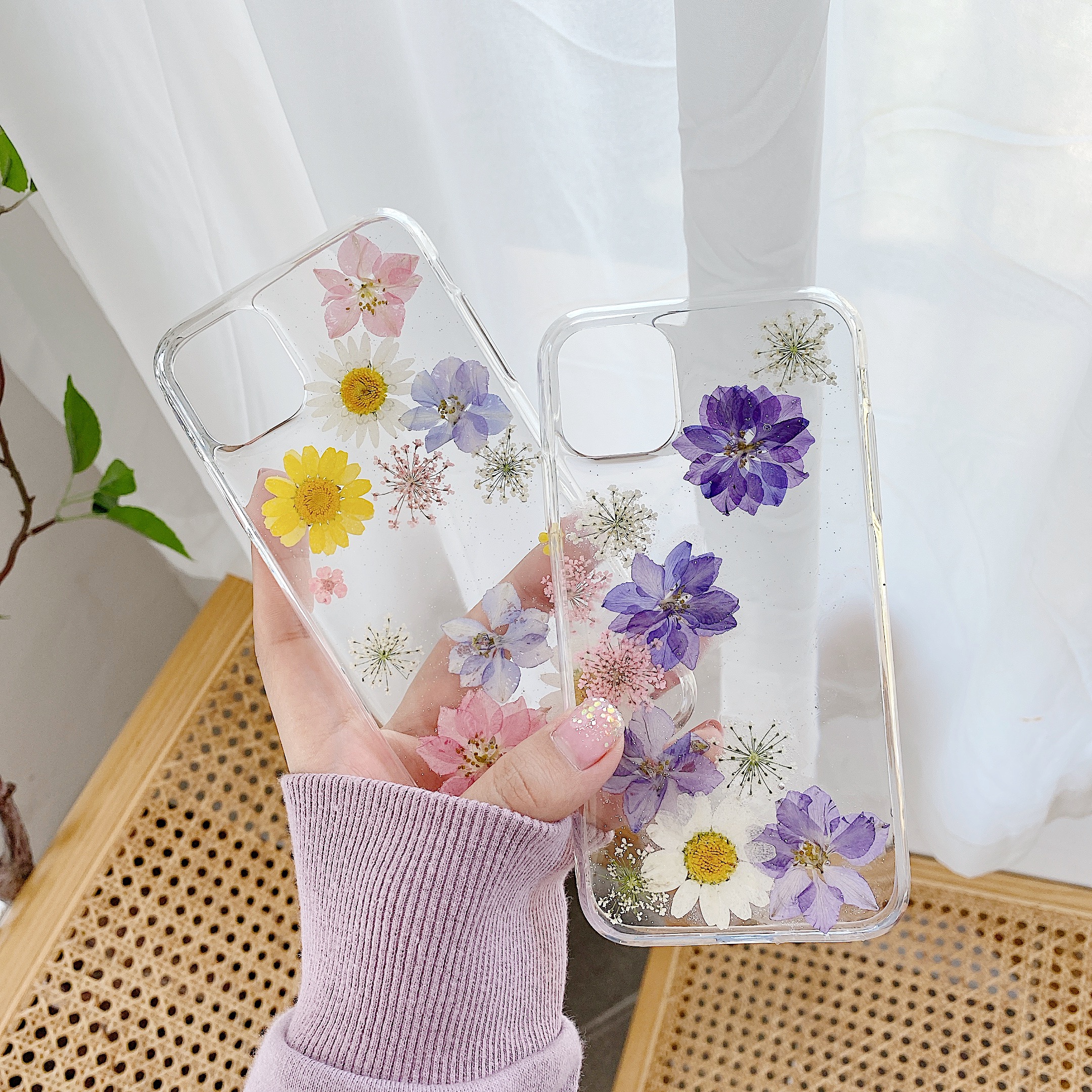 Funda celular flores secas naturales daisy compatible Apple Pro