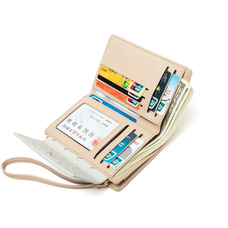 Title 3, Multifunctionele clutch met modeprint, matchend