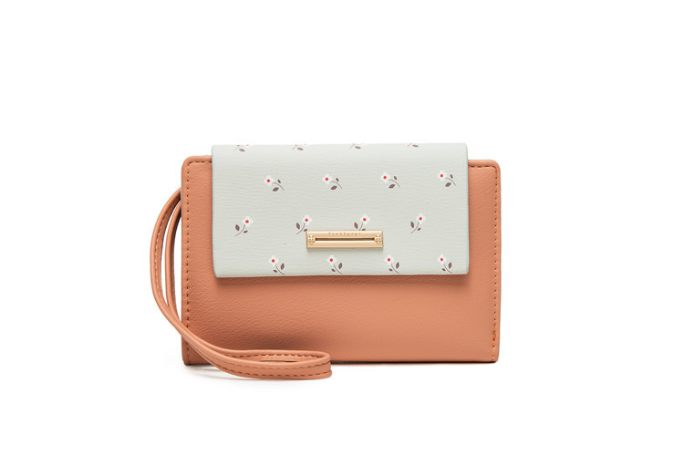 Title 6, Multifunctionele clutch met modeprint, matchend