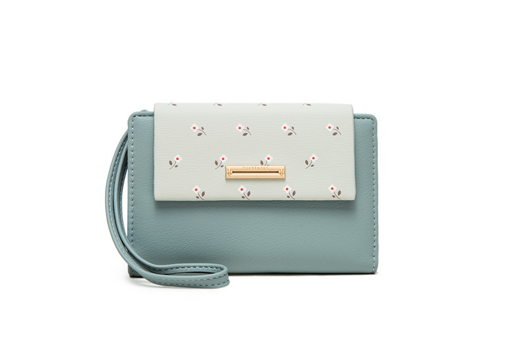 Title 5, Multifunctionele clutch met modeprint, matchend