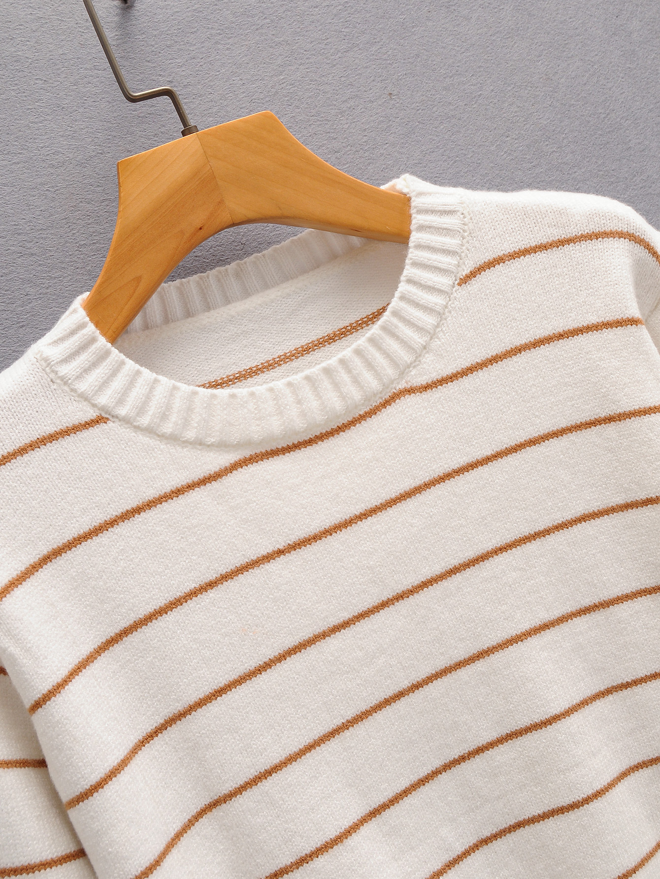 Title 5, Short Round Neck Color-block Striped Long-sleev...