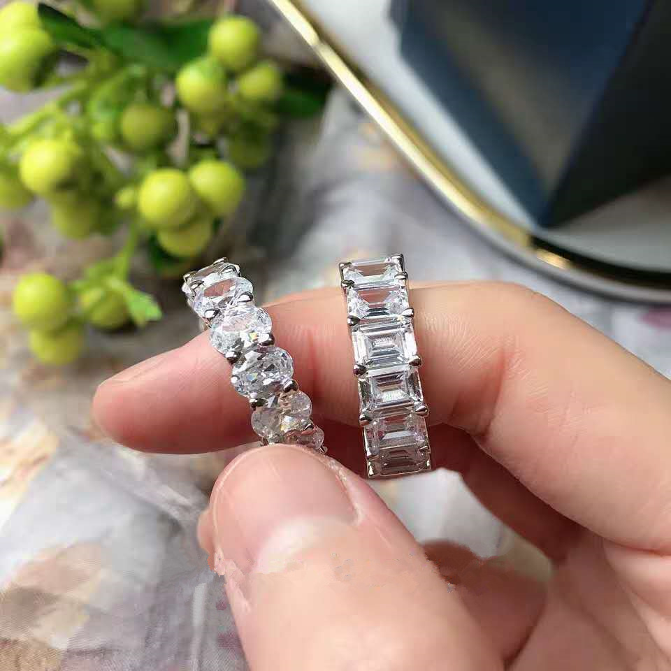 خاتم بارز مرصع ألماس عالي الجودة طراحی وجه عريض لامع بشكل مبالغ